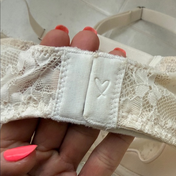 Victoria's Secret Dream Angels push up without padding Cream Lace Bra - Picture 5 of 10